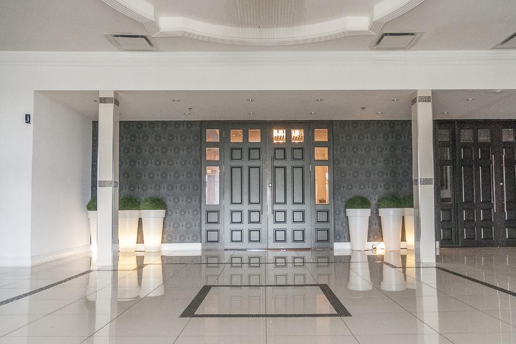 Motel Labarre 隆格伊 外观 照片