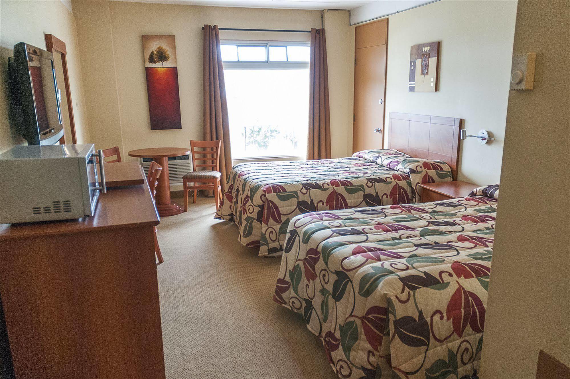 Motel Labarre 隆格伊 外观 照片