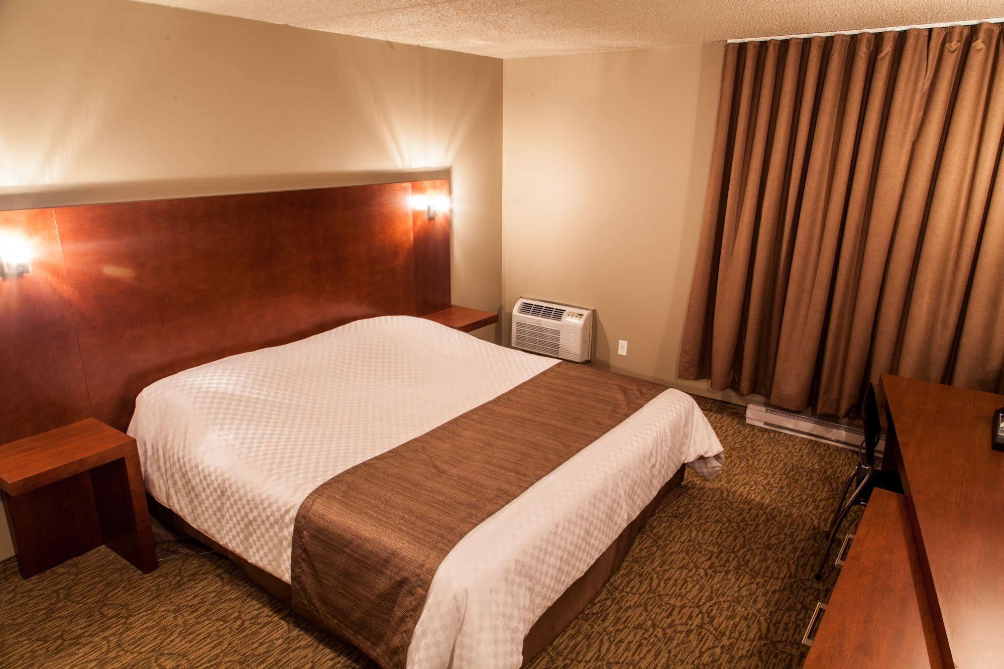 Motel Labarre 隆格伊 外观 照片