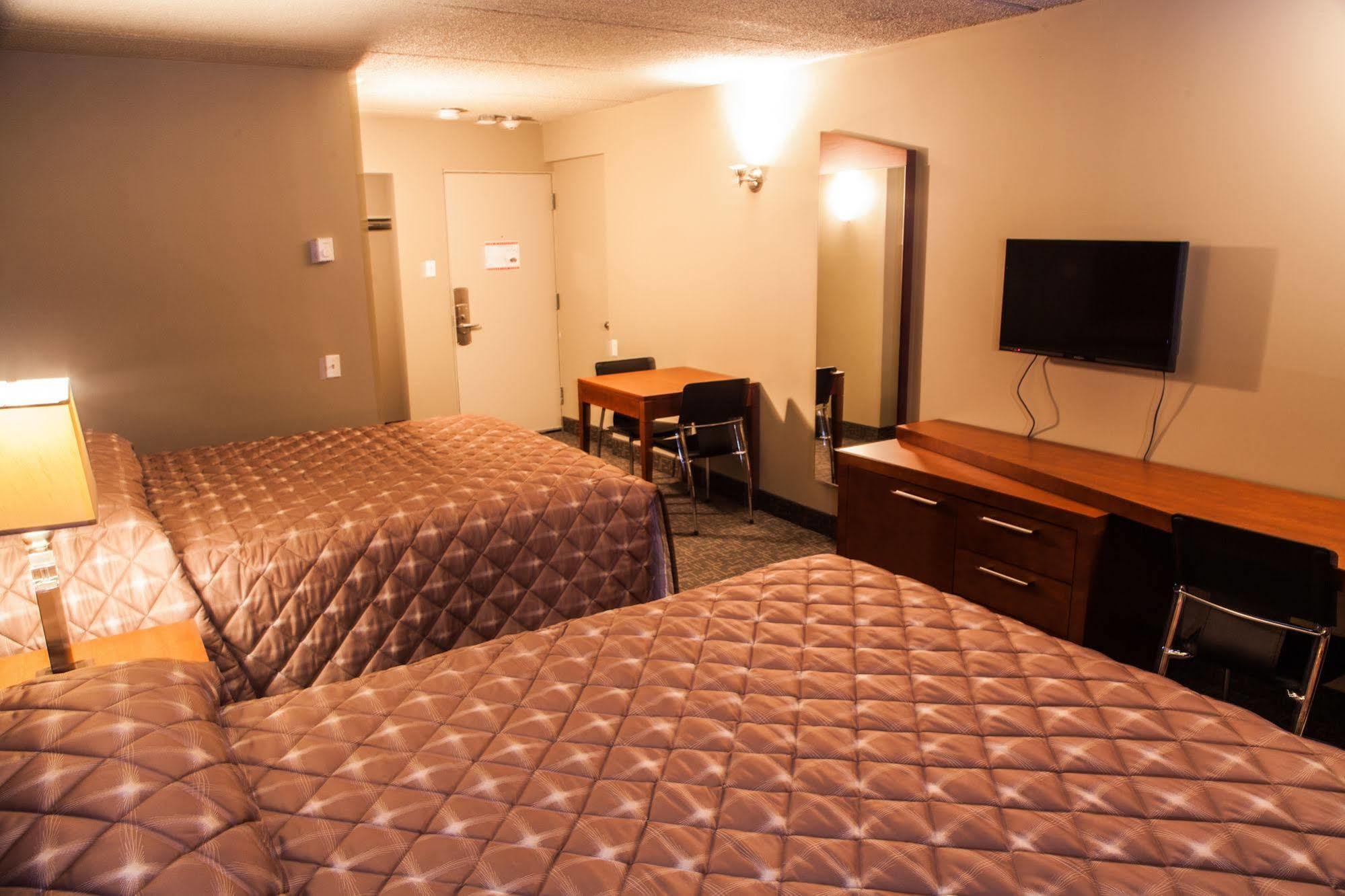 Motel Labarre 隆格伊 外观 照片