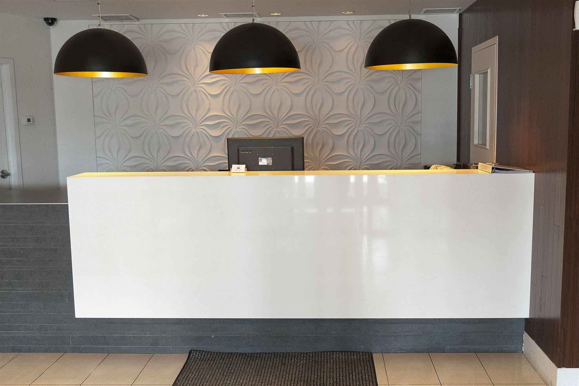 Motel Labarre 隆格伊 外观 照片
