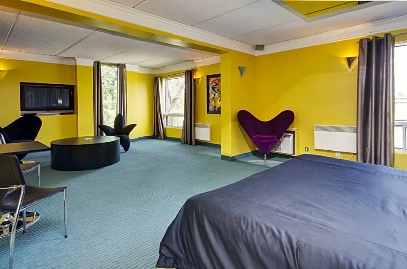 Motel Labarre 隆格伊 外观 照片